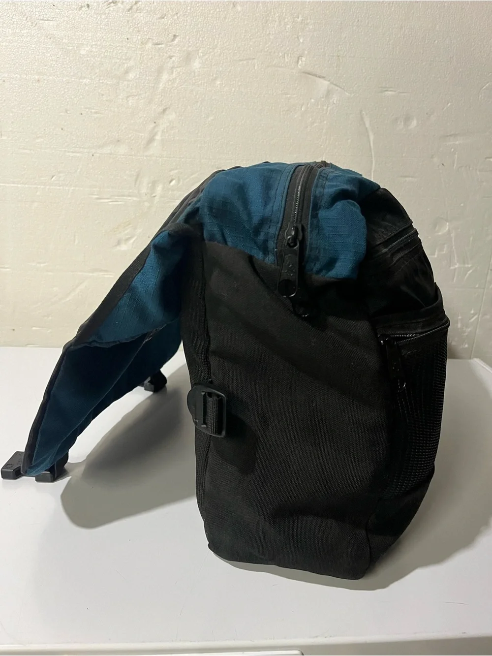 Vintage Jansport Made in USA large teal messenger bag